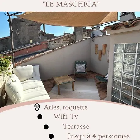 Le Maschica Centre Apartment